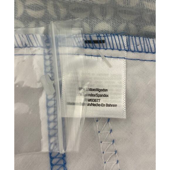 NWT Blue White Geometric Print Stretch Capri Pants Size 14 St. John Bay Casual - Picture 7 of 8